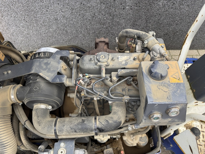 롤러 Hamm HD 10 VV Trilwals / Road Roller / Tandemwalze 2015 Kubota Diesel : 사진 9 롤러 Hamm HD 10 VV Trilwals / Road Roller / Tandemwalze 2015 Kubota Diesel : 사진 9