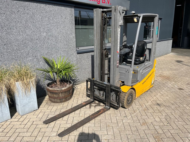 Jungheinrich EFG215 EFG215 triplo460 freelift sideshift 2016 heftruck forklift electrisch - 전기 지게차 : 사진 3 Jungheinrich EFG215 EFG215 triplo460 freelift sideshift 2016 heftruck forklift electrisch - 전기 지게차 : 사진 3