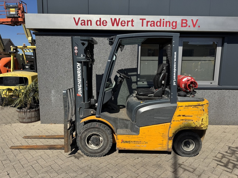 Jungheinrich TFG 425 - LPG 지게차 : 사진 1 Jungheinrich TFG 425 - LPG 지게차 : 사진 1