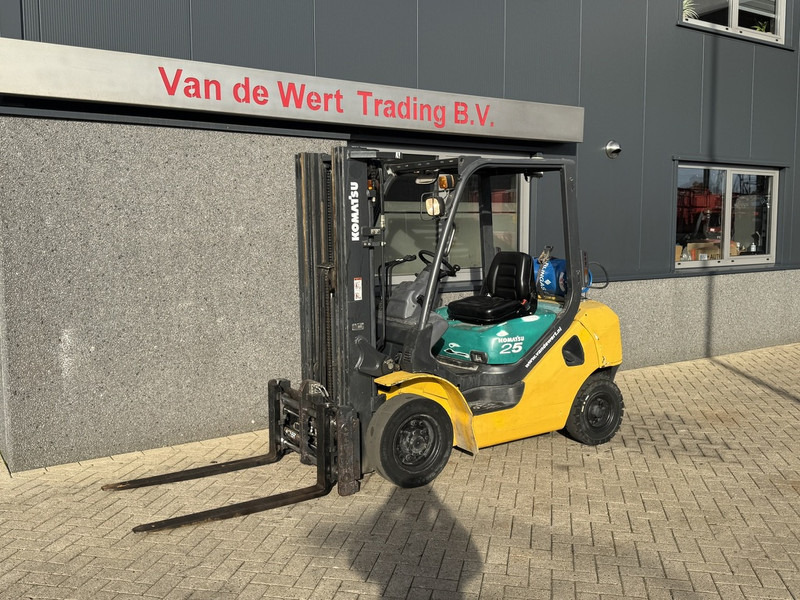 Komatsu FG25HT-16R Triplo 470 Freelift / Sideshift / Vorkversteller LPG 2008 - LPG 지게차 : 사진 3 Komatsu FG25HT-16R Triplo 470 Freelift / Sideshift / Vorkversteller LPG 2008 - LPG 지게차 : 사진 3