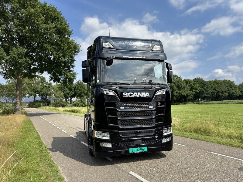 Scania S520 V8 4x2 Full Air - Automaat - Retarder - Euro 6 - I Park Cool - 2018 - Exhaust Pipe - TUV 02-2026 - 트랙터 유닛 : 사진 5 Scania S520 V8 4x2 Full Air - Automaat - Retarder - Euro 6 - I Park Cool - 2018 - Exhaust Pipe - TUV 02-2026 - 트랙터 유닛 : 사진 5