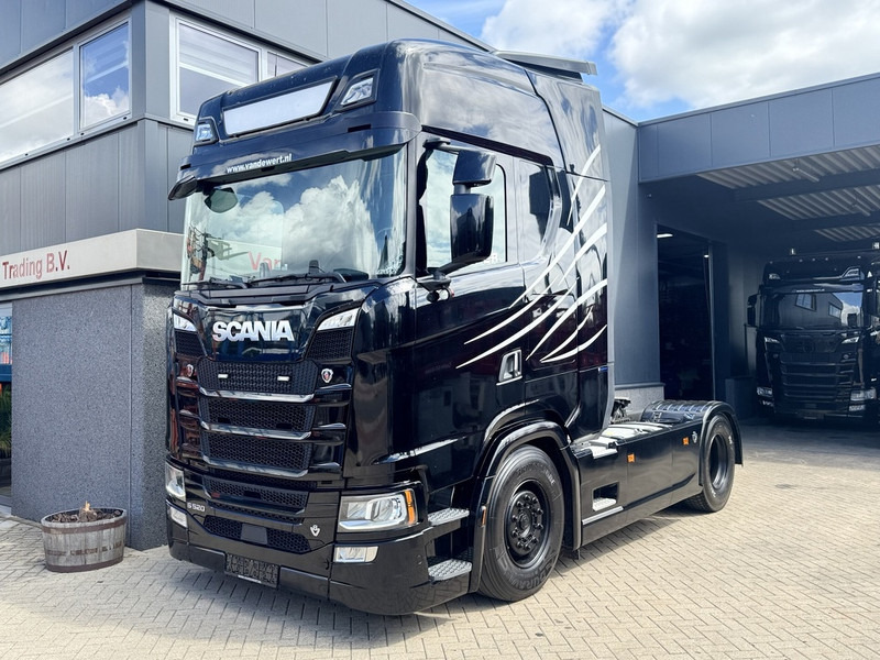 Scania S520 V8 4x2 Full Air - Automaat - Retarder - Euro 6 - I Park Cool - 2018 - TUV 02-2026 - 트랙터 유닛 : 사진 1 Scania S520 V8 4x2 Full Air - Automaat - Retarder - Euro 6 - I Park Cool - 2018 - TUV 02-2026 - 트랙터 유닛 : 사진 1