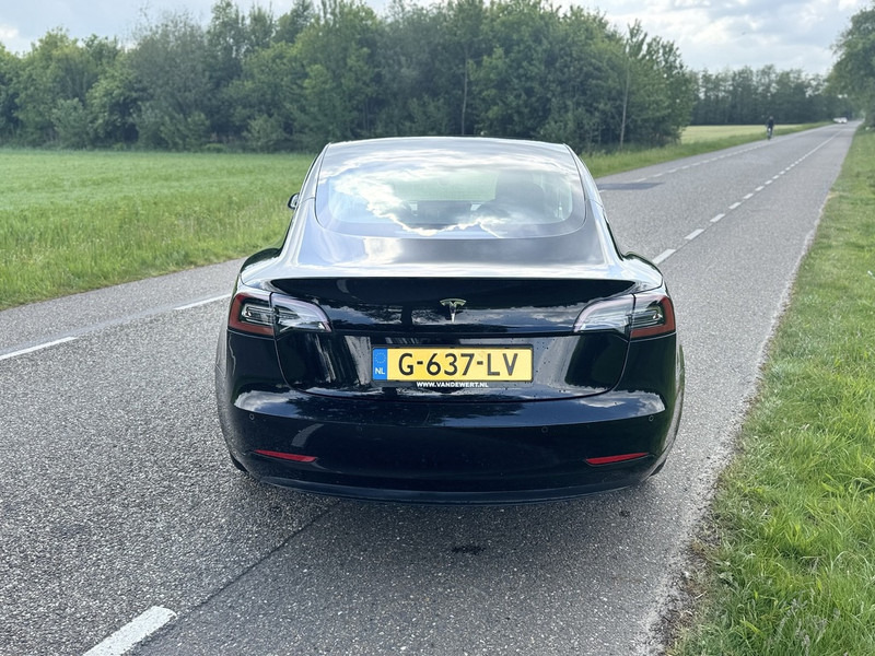 Tesla Model 3 - 세단 : 사진 5 Tesla Model 3 - 세단 : 사진 5