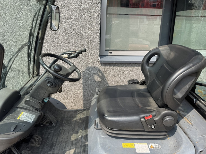 디젤 지게차 Toyota 02-8 FDF 30 : 사진 11