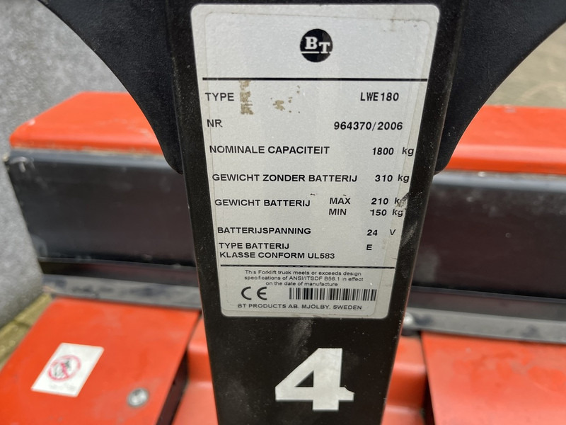 Toyota LWE 180 - 팔레트 트럭 : 사진 3 Toyota LWE 180 - 팔레트 트럭 : 사진 3