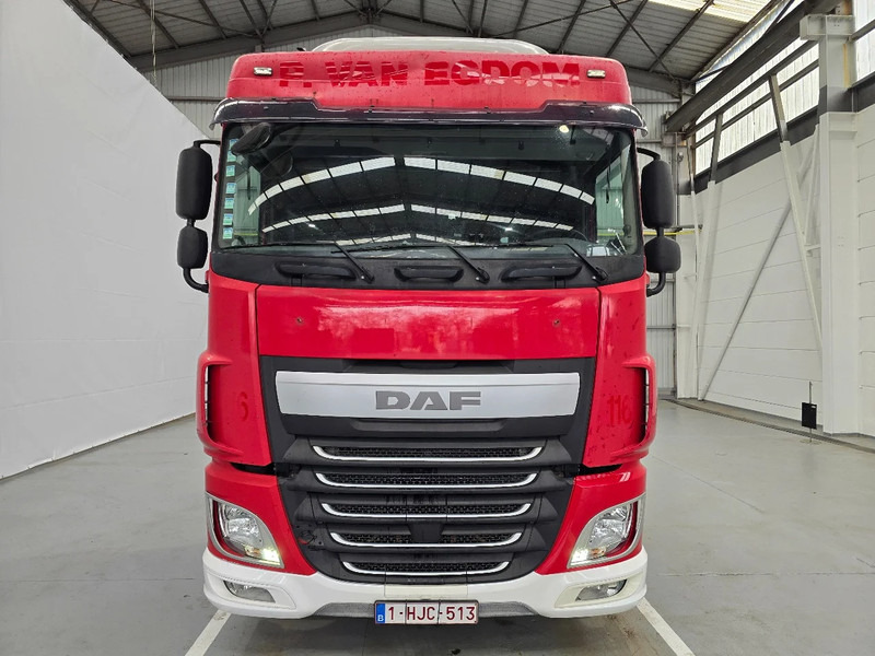DAF XF 106.460 EURO 6 / RETARDER / PTO / MANUEL / AIRCO - 트랙터 유닛 : 사진 2 DAF XF 106.460 EURO 6 / RETARDER / PTO / MANUEL / AIRCO - 트랙터 유닛 : 사진 2