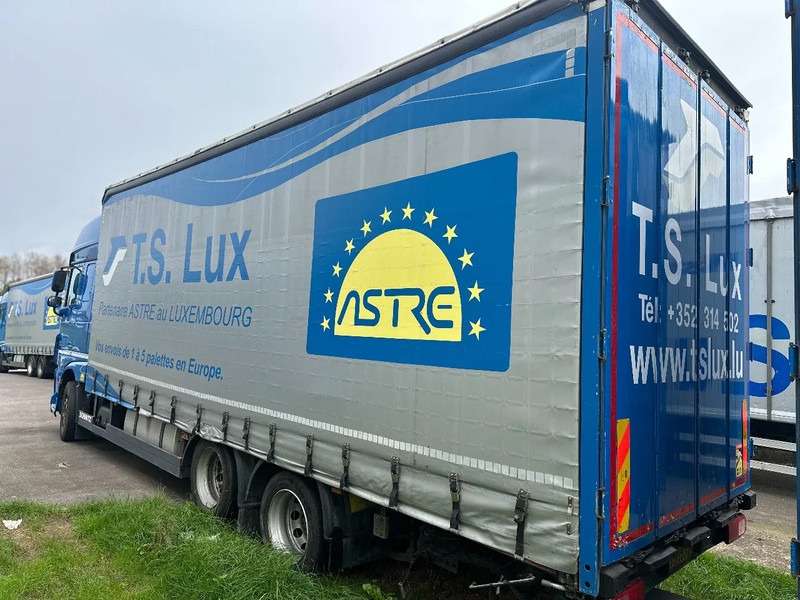 DAF XF 440 DAF XF 440 6x2 / SUPERSPACECAB / KOMBI MIT ANHANGER SCHMITZ 2016 / DURCHLADEN / 2 STUCK - 커튼사이더 트럭 : 사진 2 DAF XF 440 DAF XF 440 6x2 / SUPERSPACECAB / KOMBI MIT ANHANGER SCHMITZ 2016 / DURCHLADEN / 2 STUCK - 커튼사이더 트럭 : 사진 2