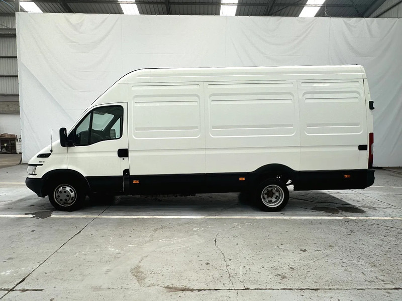 Iveco Daily 35C13 AIRCO / MOTORPROBLEEM -PROBLEME DE MOTEUR - 패널 밴 : 사진 2 Iveco Daily 35C13 AIRCO / MOTORPROBLEEM -PROBLEME DE MOTEUR - 패널 밴 : 사진 2