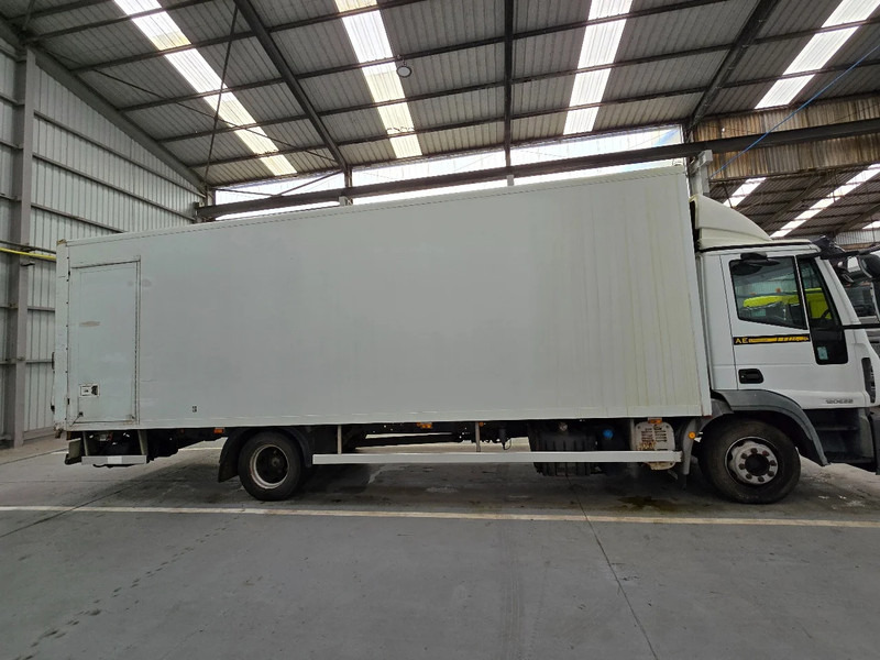 Iveco EuroCargo 120 E22 / MANUEL / EURO 5 / AIRCO - 박스 트럭 : 사진 4 Iveco EuroCargo 120 E22 / MANUEL / EURO 5 / AIRCO - 박스 트럭 : 사진 4