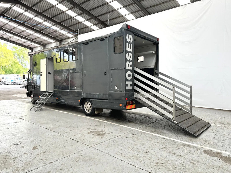 Mercedes-Benz 1117 MOBILE HOME / TRANSPORT DE CHEVAUX /HORSE TRUCK - 가축 트럭 : 사진 3 Mercedes-Benz 1117 MOBILE HOME / TRANSPORT DE CHEVAUX /HORSE TRUCK - 가축 트럭 : 사진 3