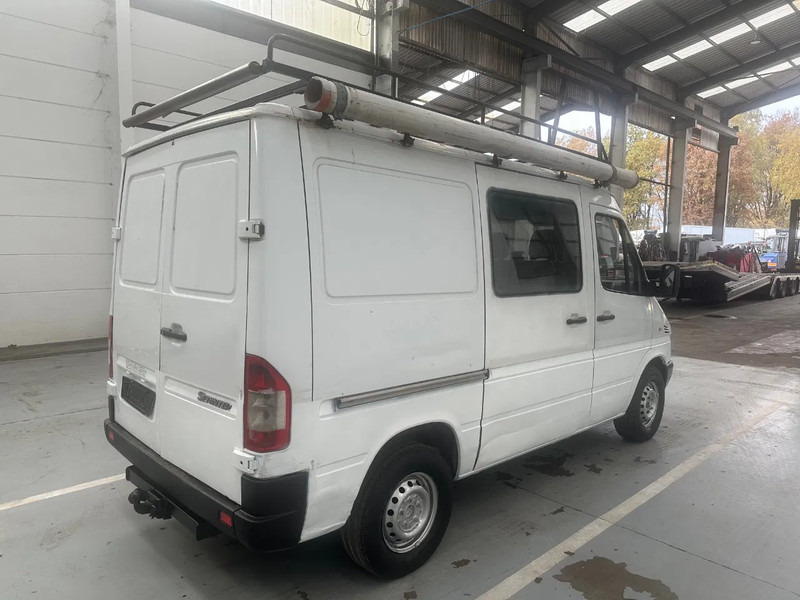 Mercedes-Benz Sprinter 208 - 소형 밴 : 사진 4 Mercedes-Benz Sprinter 208 - 소형 밴 : 사진 4