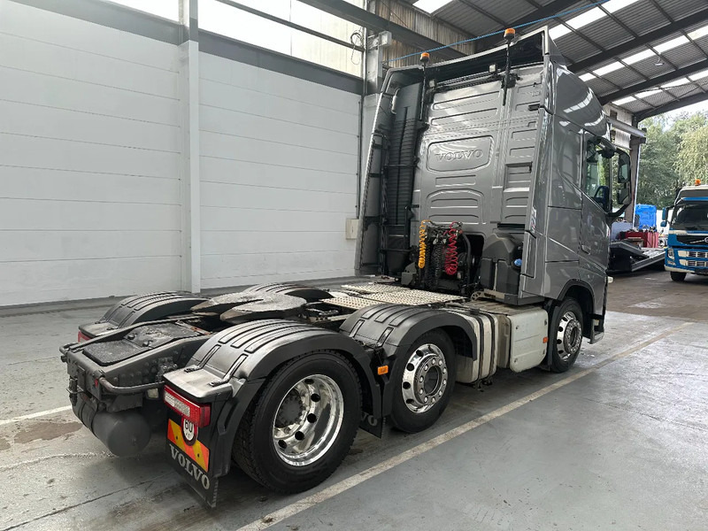 Volvo FH 13.460 Globetrotter / 6x2 / VEB / 469612 km / EURO 6 /PTO - 트랙터 유닛 : 사진 4 Volvo FH 13.460 Globetrotter / 6x2 / VEB / 469612 km / EURO 6 /PTO - 트랙터 유닛 : 사진 4