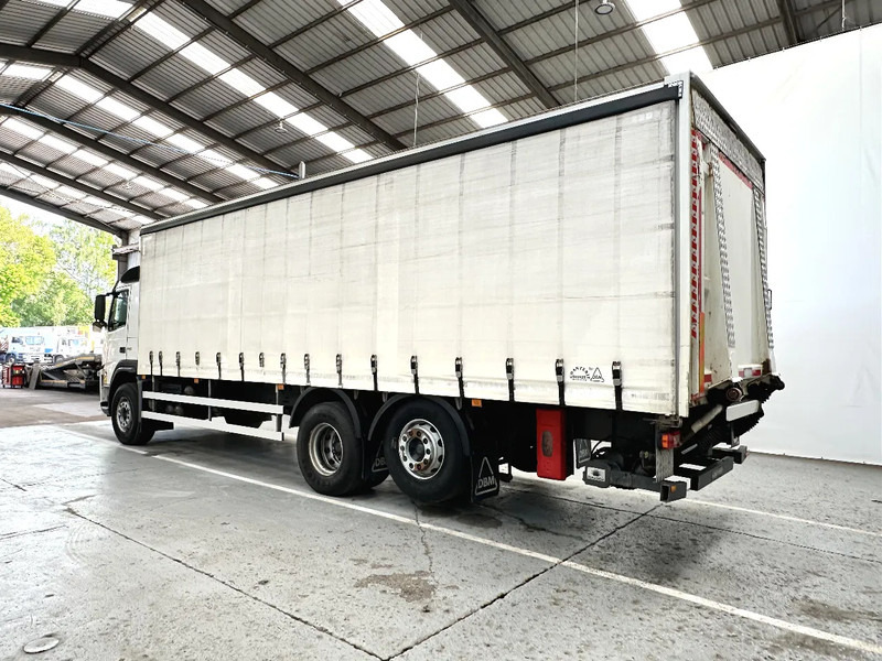 Volvo FM 330 / Essieu relevable et directionnel / Steerable lift axle / Lift as en stuuras - 커튼사이더 트럭 : 사진 3 Volvo FM 330 / Essieu relevable et directionnel / Steerable lift axle / Lift as en stuuras - 커튼사이더 트럭 : 사진 3