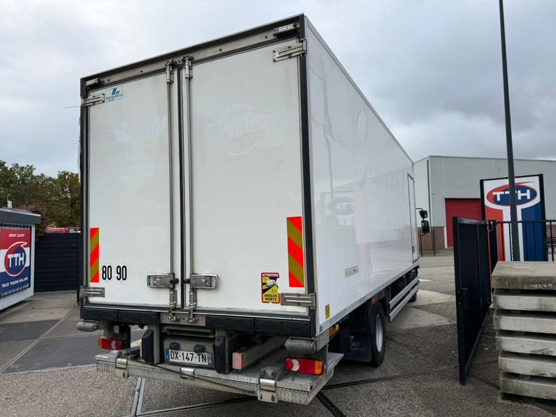 Renault D210.14 Frigobox Multitemp + Taillift CARRIER SUPRA 850 - 냉동탑차 : 사진 4 Renault D210.14 Frigobox Multitemp + Taillift CARRIER SUPRA 850 - 냉동탑차 : 사진 4