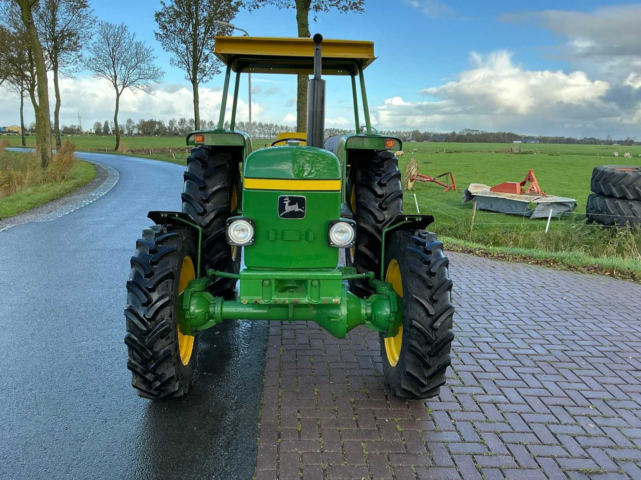 1977 JOHN DEERE 2030S ALL-WHEEL DRIVE FARM TRACTOR - 장궤형 트랙터 : 사진 4 1977 JOHN DEERE 2030S ALL-WHEEL DRIVE FARM TRACTOR - 장궤형 트랙터 : 사진 4