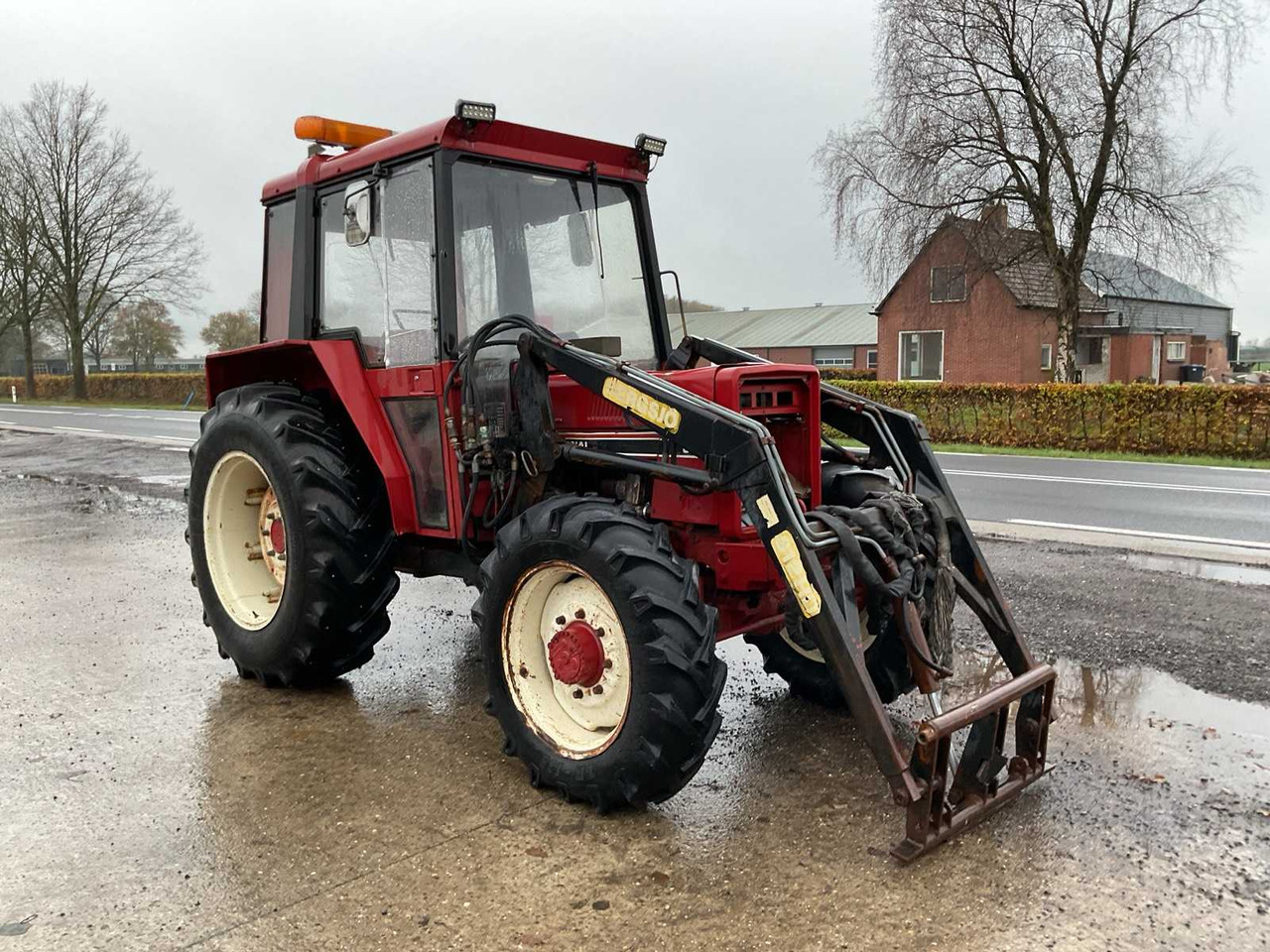 1984 - CASE IH - 633 - ALL-WHEEL DRIVE FARM TRACTOR - 장궤형 트랙터 : 사진 2 1984 - CASE IH - 633 - ALL-WHEEL DRIVE FARM TRACTOR - 장궤형 트랙터 : 사진 2