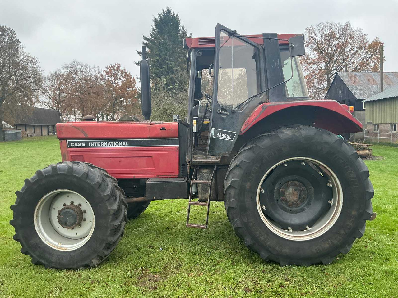 장궤형 트랙터 1986 CASE 1455 XL ALL-WHEEL DRIVE FARM TRACTOR : 사진 7