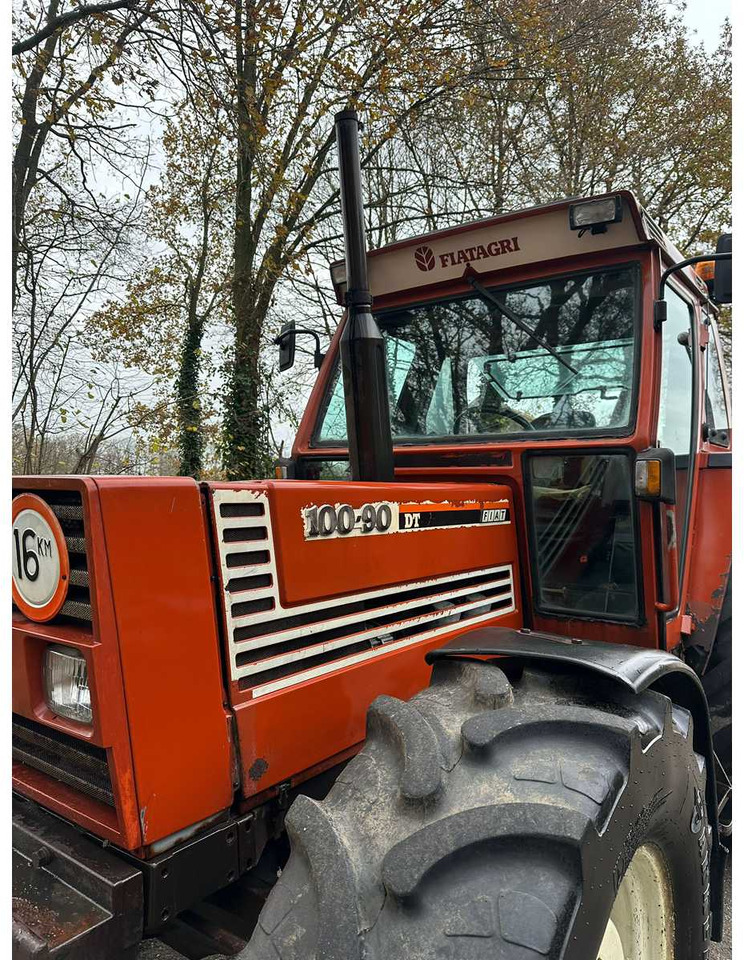 1988 FIAT 100-90 DT ALL-WHEEL DRIVE AGRICULTURAL TRACTOR - 장궤형 트랙터 : 사진 4 1988 FIAT 100-90 DT ALL-WHEEL DRIVE AGRICULTURAL TRACTOR - 장궤형 트랙터 : 사진 4