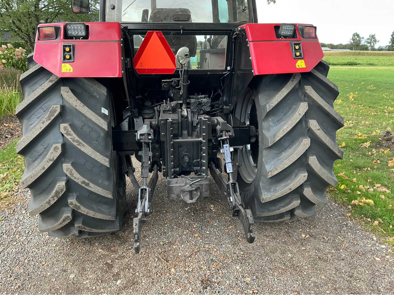 1993 CASE IH MAXXUM 5150 ALL-WHEEL DRIVE FARM TRACTOR - 장궤형 트랙터 : 사진 5 1993 CASE IH MAXXUM 5150 ALL-WHEEL DRIVE FARM TRACTOR - 장궤형 트랙터 : 사진 5