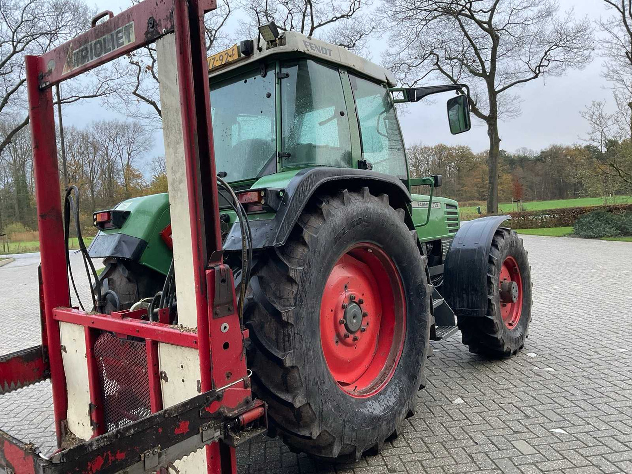1994 FENDT FARMER 312 TURBOMATIK ALL-WHEEL DRIVE FARM TRACTOR - 장궤형 트랙터 : 사진 4 1994 FENDT FARMER 312 TURBOMATIK ALL-WHEEL DRIVE FARM TRACTOR - 장궤형 트랙터 : 사진 4