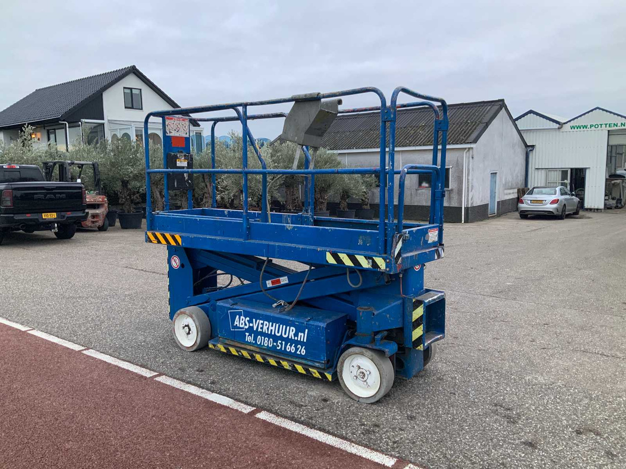 1999 UPRIGHT SL20 AERIAL PLATFORM - 고가작업 플랫폼 : 사진 5 1999 UPRIGHT SL20 AERIAL PLATFORM - 고가작업 플랫폼 : 사진 5