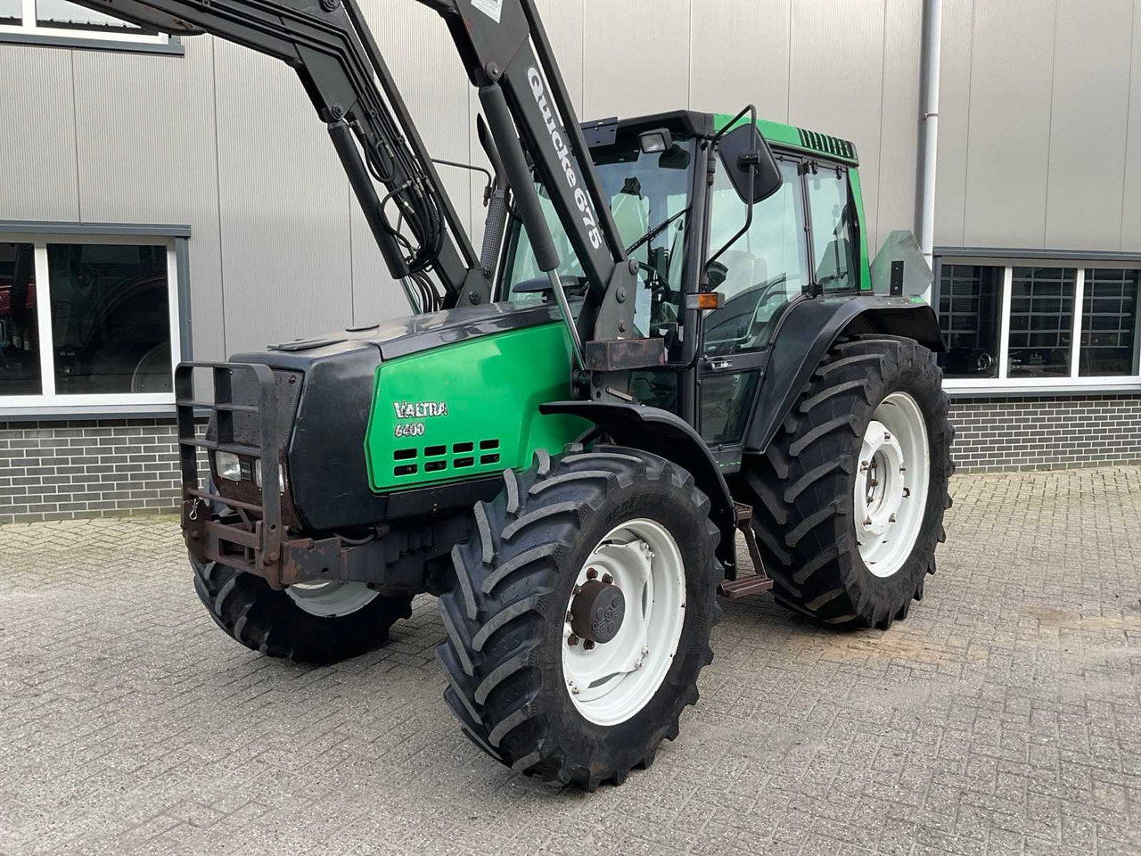 1999 VALTRA 6400 ALL-WHEEL DRIVE AGRICULTURAL TRACTOR - 장궤형 트랙터 : 사진 2 1999 VALTRA 6400 ALL-WHEEL DRIVE AGRICULTURAL TRACTOR - 장궤형 트랙터 : 사진 2