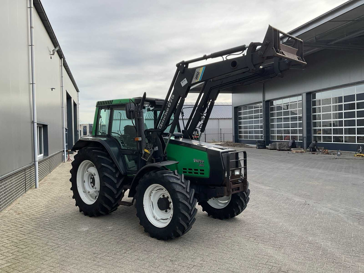 1999 VALTRA 6400 ALL-WHEEL DRIVE AGRICULTURAL TRACTOR - 장궤형 트랙터 : 사진 5 1999 VALTRA 6400 ALL-WHEEL DRIVE AGRICULTURAL TRACTOR - 장궤형 트랙터 : 사진 5