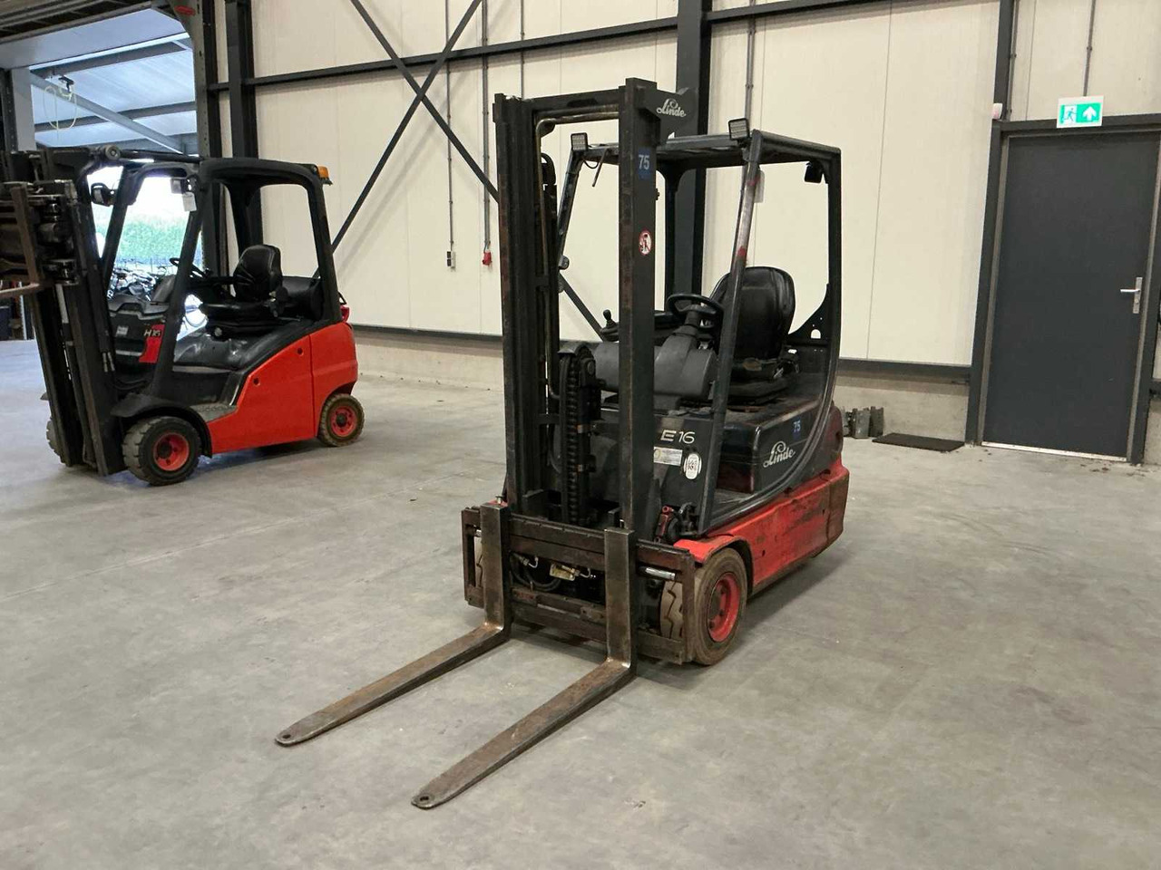 2001 LINDE E16C-02 FORKLIFT - 지게차 : 사진 4 2001 LINDE E16C-02 FORKLIFT - 지게차 : 사진 4
