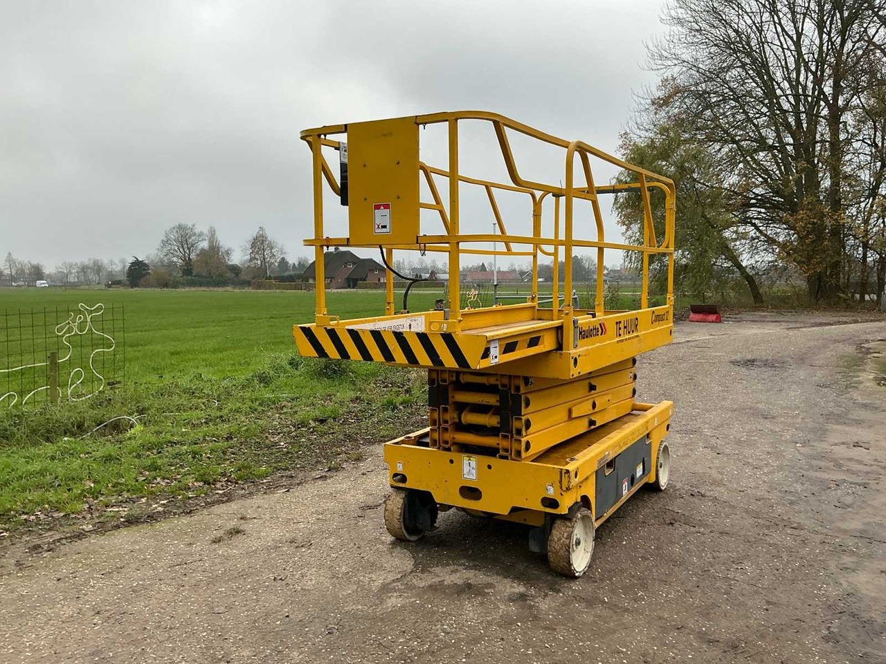 2003 PINGUELY - HAULOTTE COMPACT 12 AERIAL PLATFORM - 고가작업 플랫폼 : 사진 4 2003 PINGUELY - HAULOTTE COMPACT 12 AERIAL PLATFORM - 고가작업 플랫폼 : 사진 4