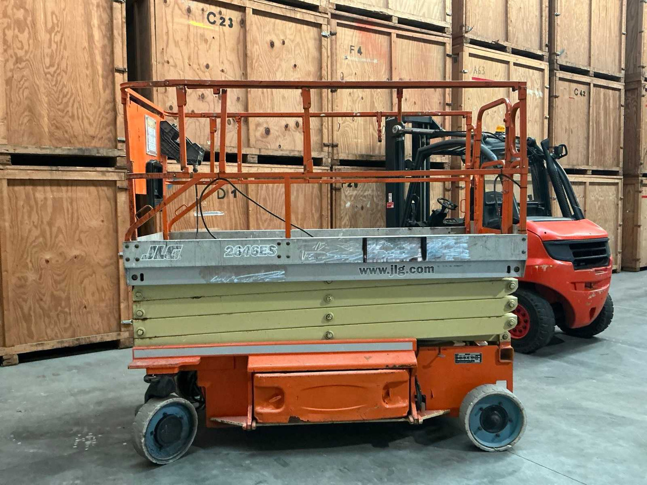 2004 JLG 2646ES SCISSOR LIFT - 고가작업 플랫폼 : 사진 5 2004 JLG 2646ES SCISSOR LIFT - 고가작업 플랫폼 : 사진 5