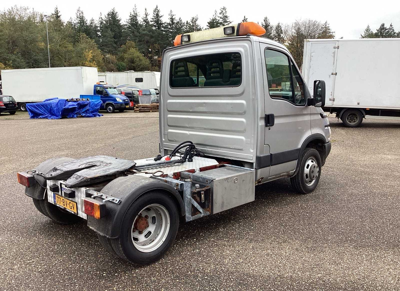 2005 IVECO 40C17 10 TON TRACTOR COMMERCIAL VEHICLE - 밴 : 사진 5 2005 IVECO 40C17 10 TON TRACTOR COMMERCIAL VEHICLE - 밴 : 사진 5