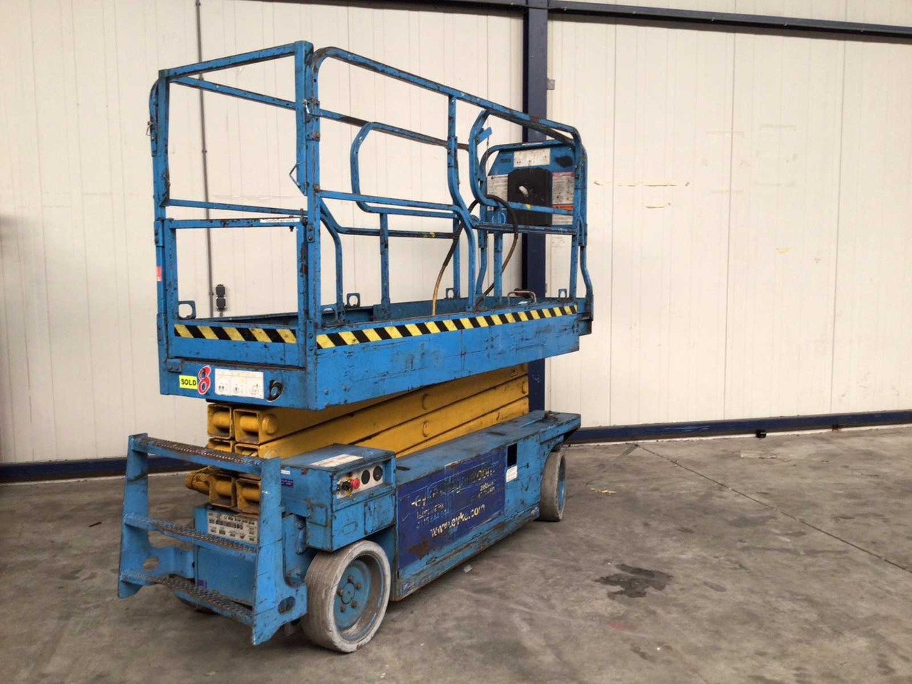 2005 MEC 2633ES AERIAL PLATFORM - 고가작업 플랫폼 : 사진 2 2005 MEC 2633ES AERIAL PLATFORM - 고가작업 플랫폼 : 사진 2