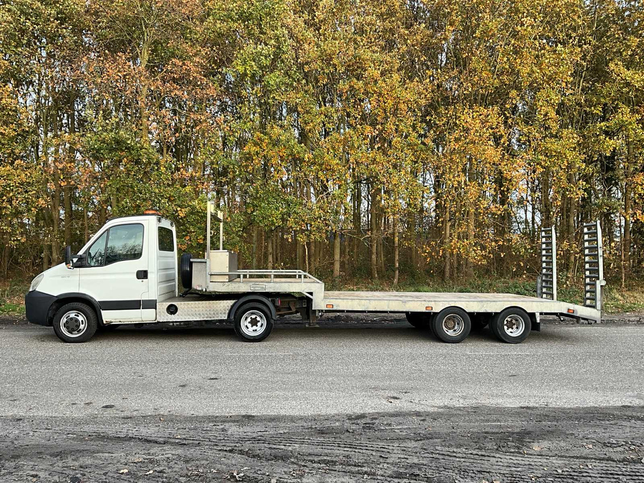 2006 IVECO DAILY 35C18 WITH VELDHUIZEN SEMI-TRAILER BE COMBINATION - 밴 : 사진 2 2006 IVECO DAILY 35C18 WITH VELDHUIZEN SEMI-TRAILER BE COMBINATION - 밴 : 사진 2