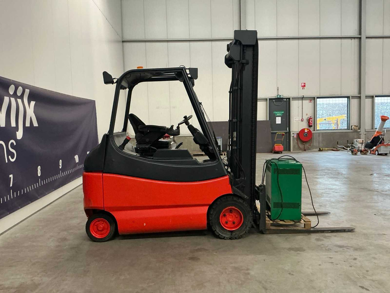 2007 LINDE E30 FORKLIFT - 지게차 : 사진 4 2007 LINDE E30 FORKLIFT - 지게차 : 사진 4
