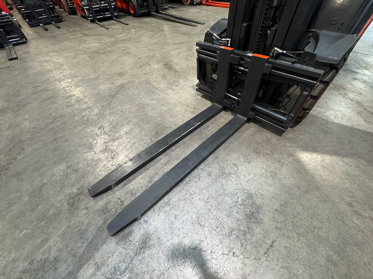 지게차 2010 LINDE H30D-01 3.000KG 3.+4. VALVE FORK ADJUSTER TRIPLEX DIESEL FORKLIFT FORKLIFT 10,482 HOURS. : 사진 7 지게차 2010 LINDE H30D-01 3.000KG 3.+4. VALVE FORK ADJUSTER TRIPLEX DIESEL FORKLIFT FORKLIFT 10,482 HOURS. : 사진 7