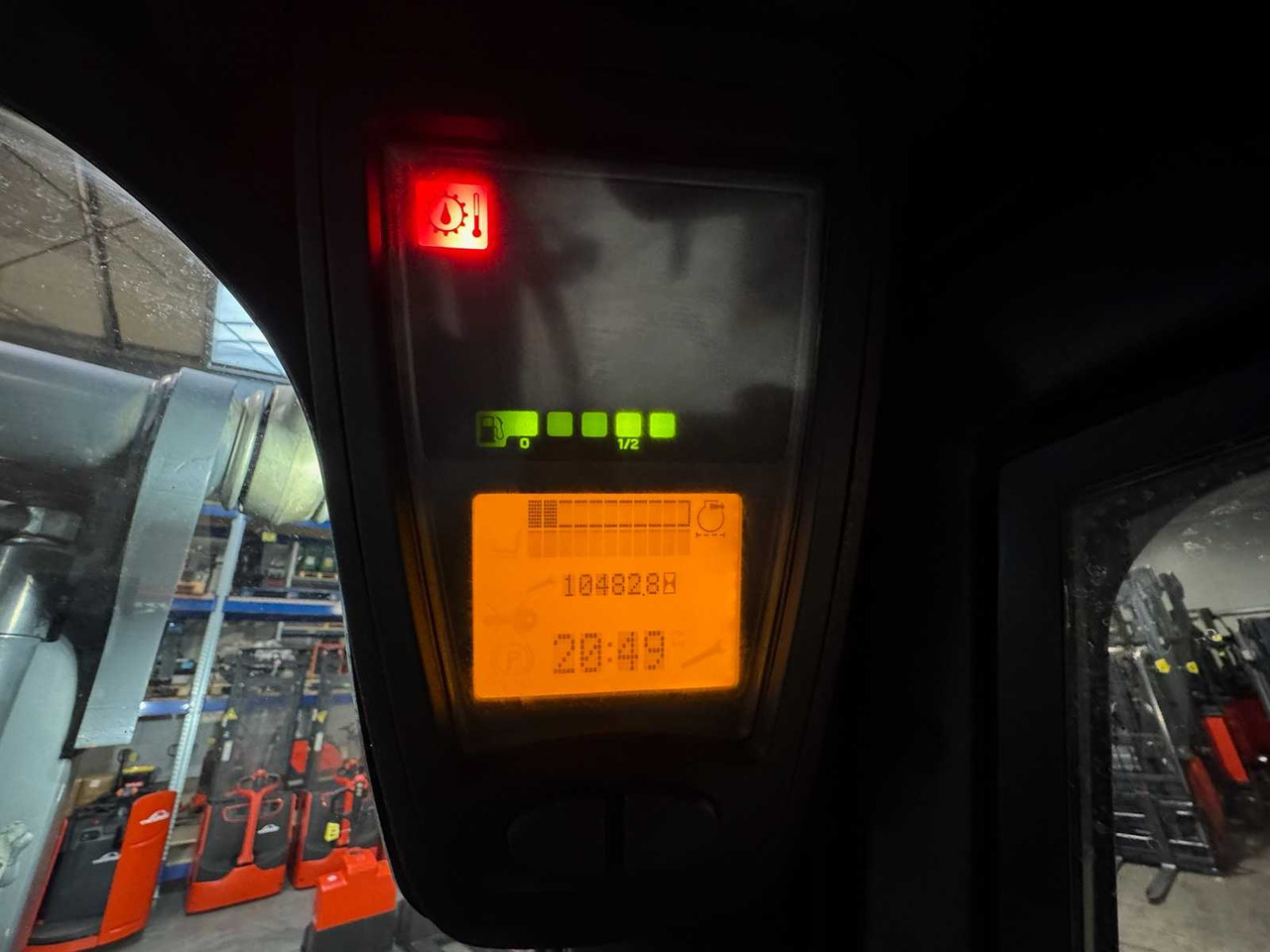 지게차 2010 LINDE H30D-01 3.000KG 3.+4. VALVE FORK ADJUSTER TRIPLEX DIESEL FORKLIFT FORKLIFT 10,482 HOURS. : 사진 18 지게차 2010 LINDE H30D-01 3.000KG 3.+4. VALVE FORK ADJUSTER TRIPLEX DIESEL FORKLIFT FORKLIFT 10,482 HOURS. : 사진 18