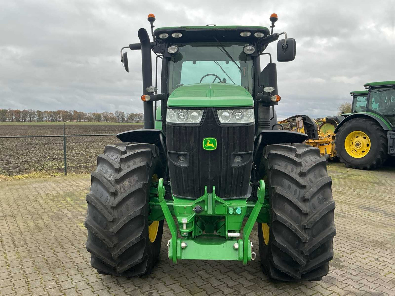 2012 JOHN DEERE 7230 R ALL-WHEEL DRIVE FARM TRACTOR - 장궤형 트랙터 : 사진 2 2012 JOHN DEERE 7230 R ALL-WHEEL DRIVE FARM TRACTOR - 장궤형 트랙터 : 사진 2