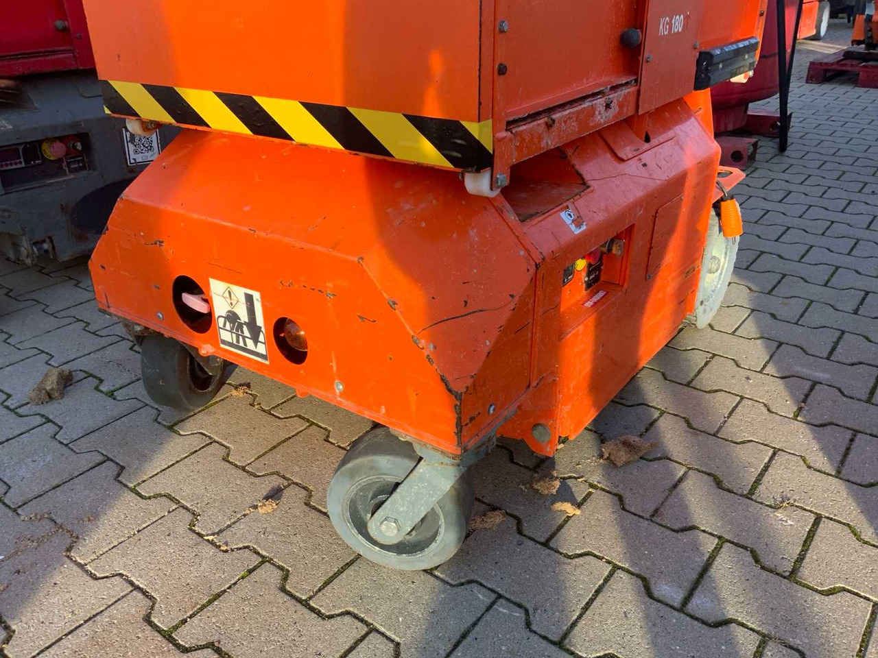 2014 BRAVIISOL LEONARDO LUI MINI HD AERIAL PLATFORM / PASSENGER LIFT - 고가작업 플랫폼 : 사진 5 2014 BRAVIISOL LEONARDO LUI MINI HD AERIAL PLATFORM / PASSENGER LIFT - 고가작업 플랫폼 : 사진 5