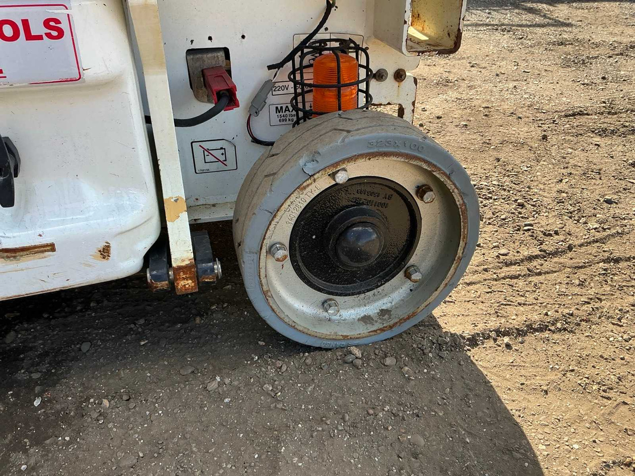 고가작업 플랫폼 2015 JLG 1930ES SCISSOR LIFT : 사진 10 고가작업 플랫폼 2015 JLG 1930ES SCISSOR LIFT : 사진 10