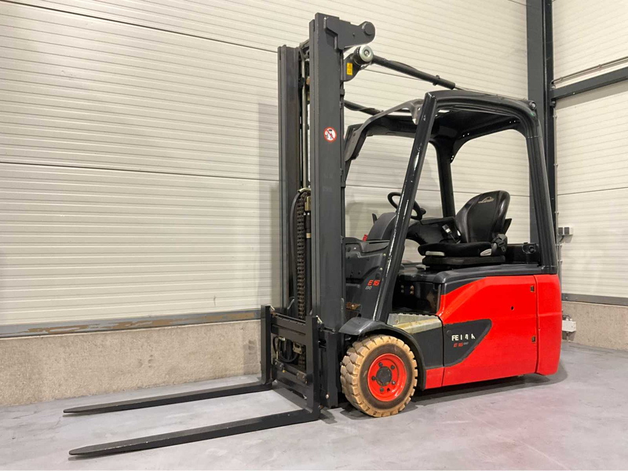2015 LINDE E16-02 1600KG 3915HOUR FORKLIFT - 지게차 : 사진 1 2015 LINDE E16-02 1600KG 3915HOUR FORKLIFT - 지게차 : 사진 1