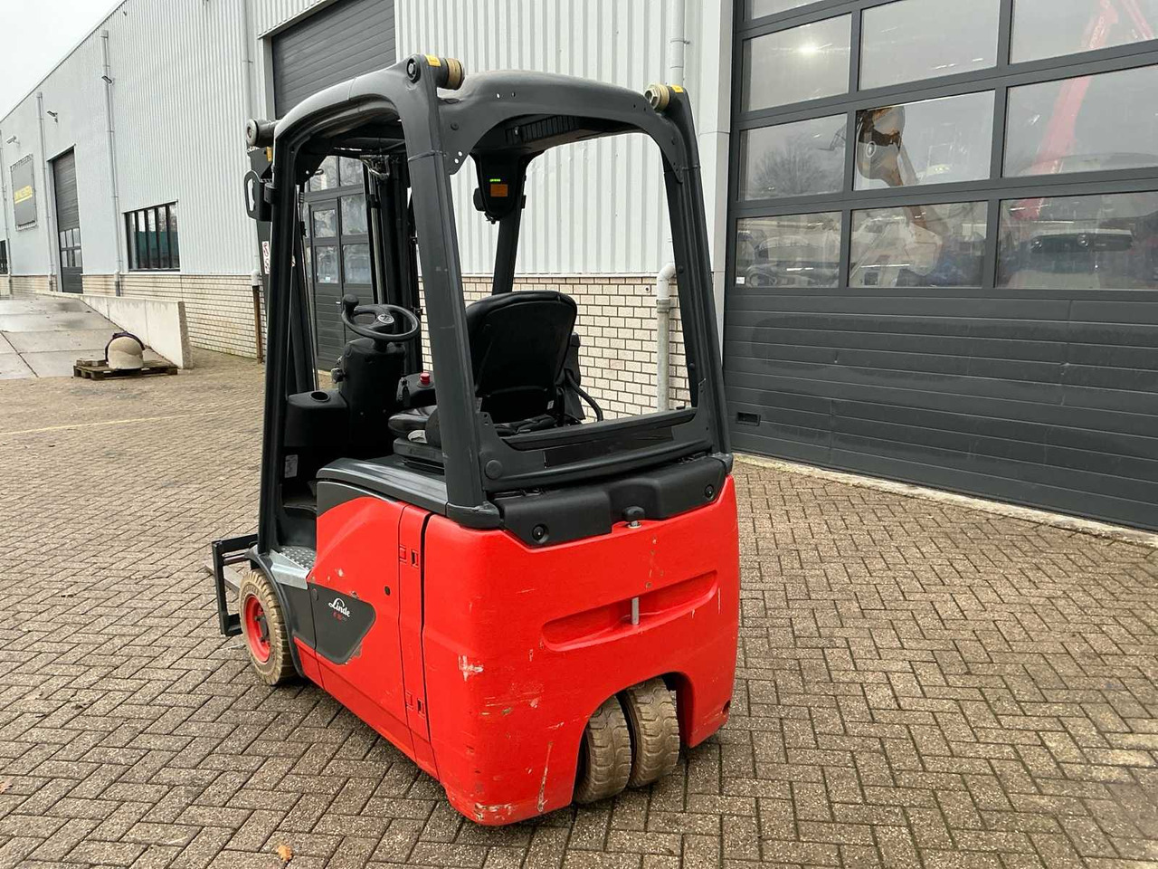 2015 LINDE E16H-02 EVO FORKLIFT - 지게차 : 사진 5 2015 LINDE E16H-02 EVO FORKLIFT - 지게차 : 사진 5