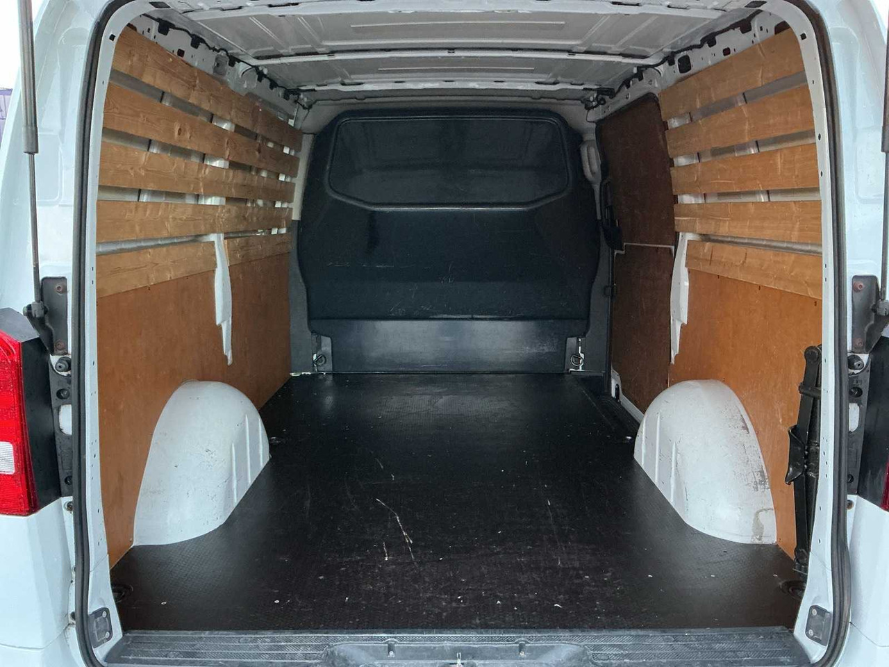 2016 - MERCEDES-BENZ - VITO - 111 CDI FUNC. LONG - COMMERCIAL VEHICLE - 밴 : 사진 5 2016 - MERCEDES-BENZ - VITO - 111 CDI FUNC. LONG - COMMERCIAL VEHICLE - 밴 : 사진 5