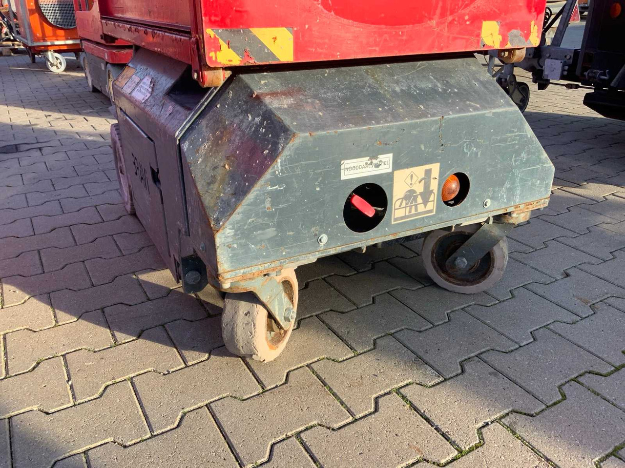 2017 BRAVIISOL LEONARDO LUI MINI HD AERIAL PLATFORM / PASSENGER LIFT - 고가작업 플랫폼 : 사진 5 2017 BRAVIISOL LEONARDO LUI MINI HD AERIAL PLATFORM / PASSENGER LIFT - 고가작업 플랫폼 : 사진 5