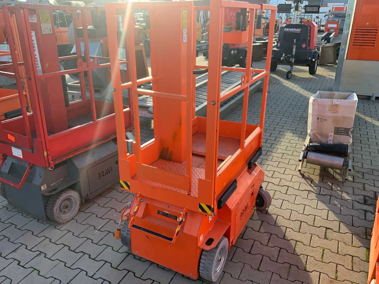 2017 BRAVIISOL LEONARDO LUI MINI HD AERIAL PLATFORM / PASSENGER LIFT - 고가작업 플랫폼 : 사진 3 2017 BRAVIISOL LEONARDO LUI MINI HD AERIAL PLATFORM / PASSENGER LIFT - 고가작업 플랫폼 : 사진 3