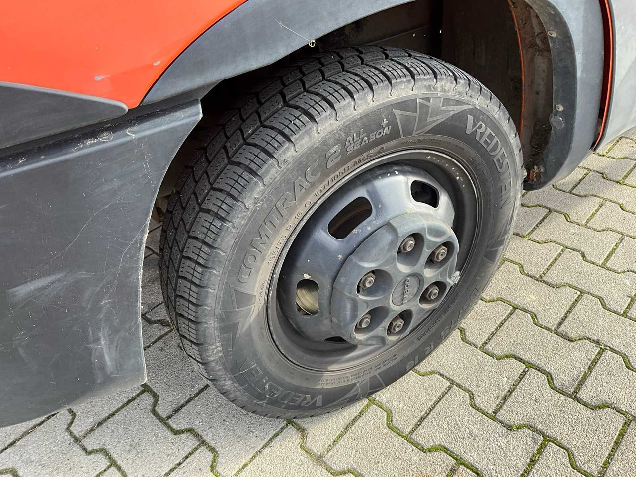 2017 IVECO DAILY 35-140 FLATBED TRUCK - 밴 : 사진 5 2017 IVECO DAILY 35-140 FLATBED TRUCK - 밴 : 사진 5