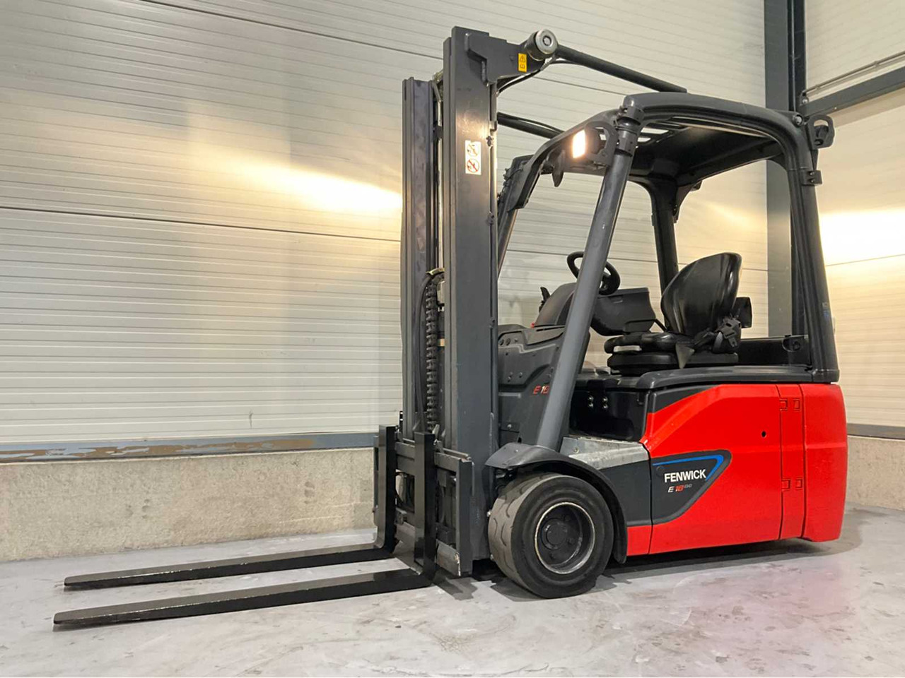 2017 LINDE E18-02 1800KG LI-ION 4171HOUR FORKLIFT - 지게차 : 사진 1 2017 LINDE E18-02 1800KG LI-ION 4171HOUR FORKLIFT - 지게차 : 사진 1