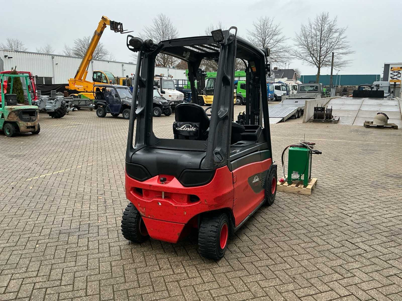 2017 LINDE E25L-01 FORKLIFT TRUCK - 지게차 : 사진 5 2017 LINDE E25L-01 FORKLIFT TRUCK - 지게차 : 사진 5