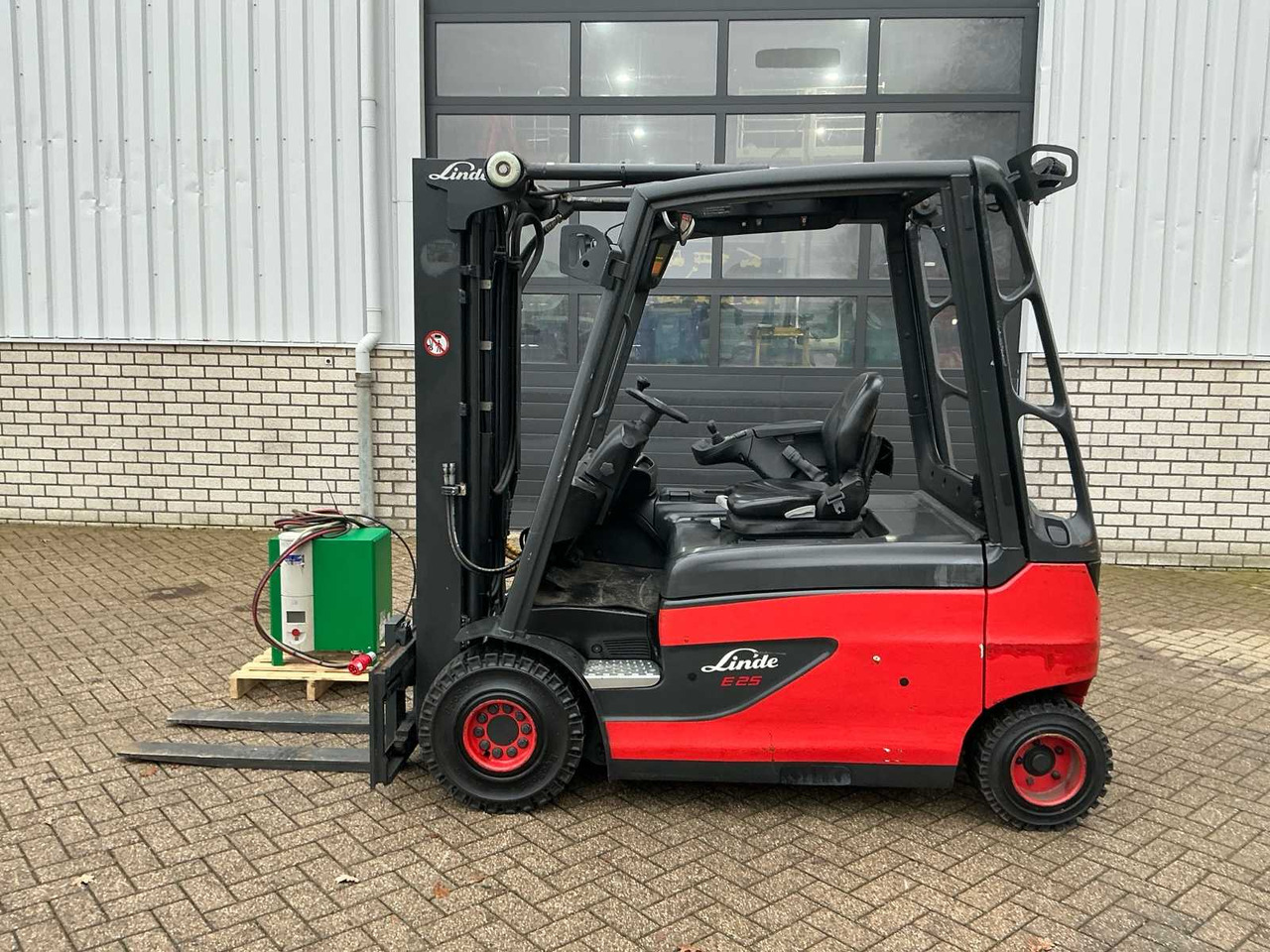 2017 LINDE E25L-01 FORKLIFT TRUCK - 지게차 : 사진 2 2017 LINDE E25L-01 FORKLIFT TRUCK - 지게차 : 사진 2