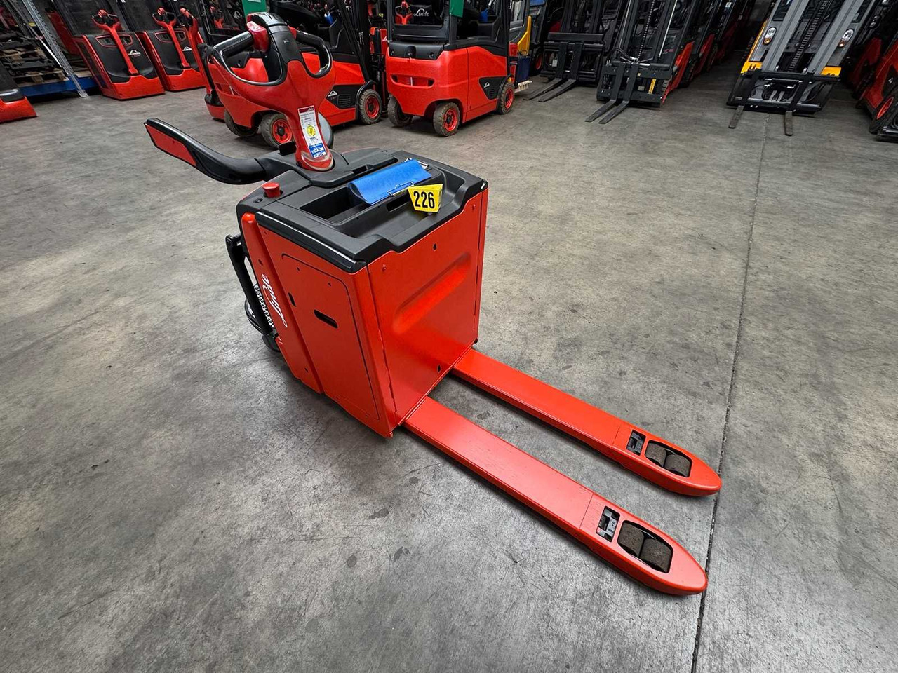 2020 SERVICE + UVV 10/2026 LINDE T20AP 2,000KG PALLET TRUCK ANT STACKER PLATFORM T20 AP 2,536 HOURS - 지게차 : 사진 2 2020 SERVICE + UVV 10/2026 LINDE T20AP 2,000KG PALLET TRUCK ANT STACKER PLATFORM T20 AP 2,536 HOURS - 지게차 : 사진 2