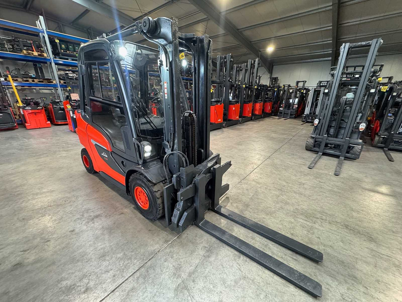 2022 LINDE H35D 3,500KG ROTARY DUPLEX FREE LIFT DIESEL FORKLIFT 3,338 HOURS - 지게차 : 사진 5 2022 LINDE H35D 3,500KG ROTARY DUPLEX FREE LIFT DIESEL FORKLIFT 3,338 HOURS - 지게차 : 사진 5